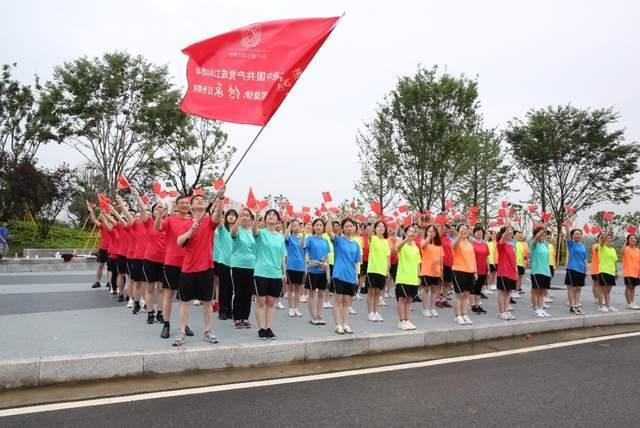 吃了这么多年冰冻带鱼,为何从来买不到活的?渔民:活的你吃不起-专业问答网站,解答你的疑惑